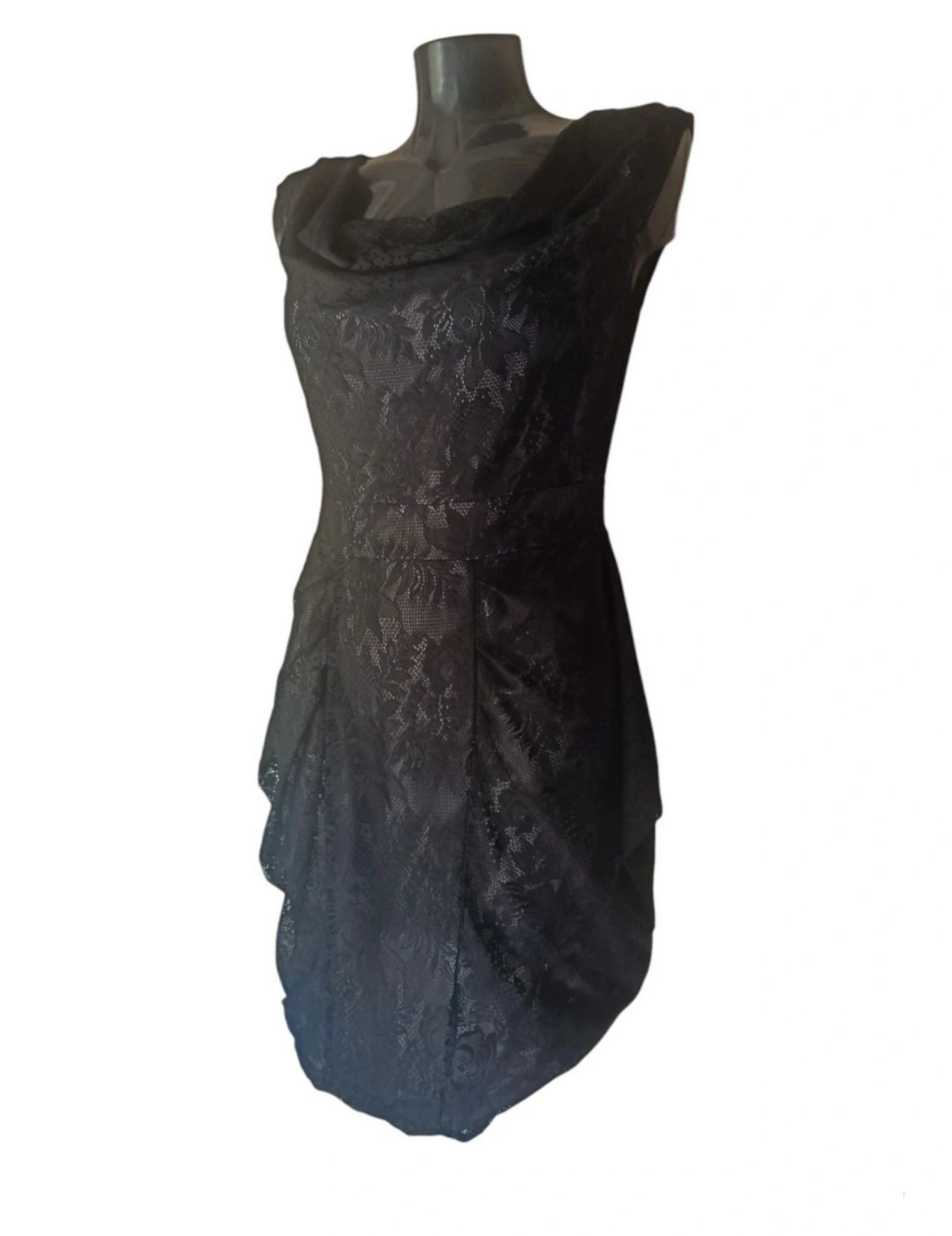 Elegante vestido de cóctel en color negro